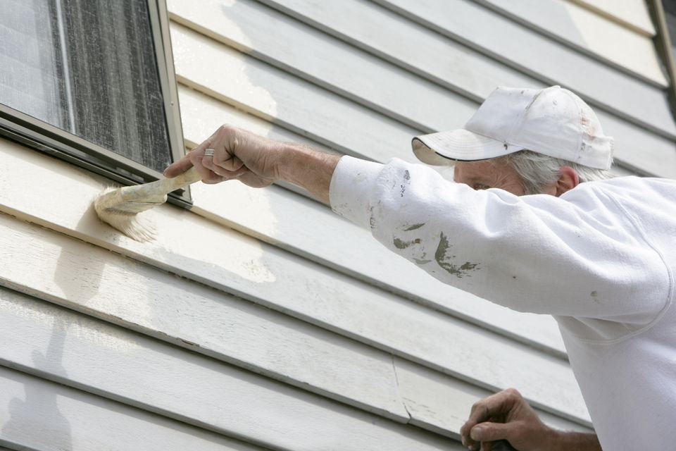 Siding painting services